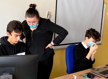 Simbolična fotografija za članek z naslovom: Bronasto priznanje z državnega tekmovanja v debatiranju