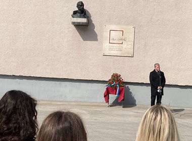 Simbolična fotografija za članek z naslovom: Na rojstni dan našega rojaka