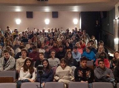 Simbolična fotografija za članek z naslovom: Sporočilo Toma in Bojane Križnar 3. letnikom