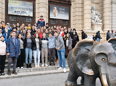 Simbolična fotografija za članek z naslovom: Naravoslovna ekskurzija znova navdušila