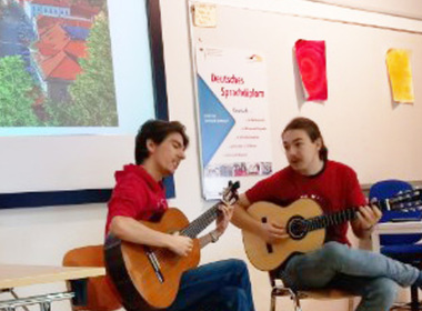 Simbolična fotografija za članek z naslovom: Gostili učitelje DSD