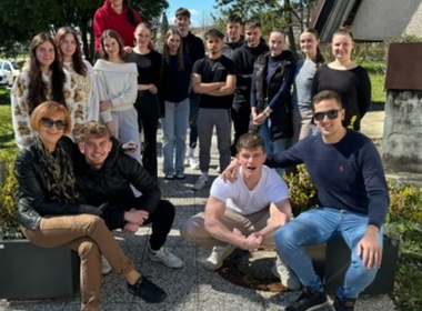 Simbolična fotografija za članek z naslovom: Zgodovinski uspeh naših ekonomistov!