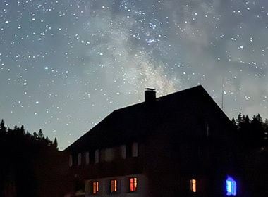Simbolična fotografija za članek z naslovom: Astronomska noč na Menini planini