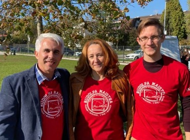 Naključna fotografija iz galerije Jaz, mali, puhasti fazanček …