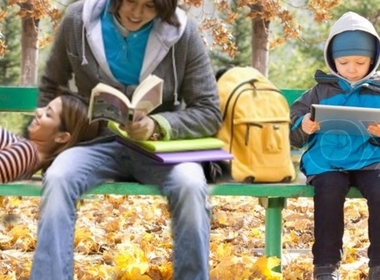 Simbolična fotografija za članek z naslovom: EKOBRANJE za knjigoljubce in vse, ki jim je mar za prihodnost našega planeta