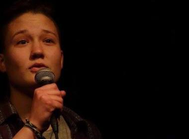 Simbolična fotografija za članek z naslovom: Pest besed