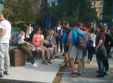 Simbolična fotografija za članek z naslovom: OBISK SEJMA MOS