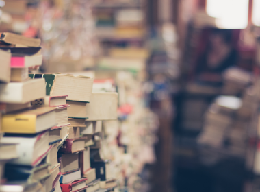 Simbolična fotografija za članek z naslovom: Hlodi – je knjiga eden izmed njih?