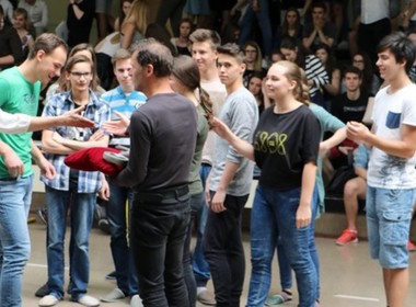 Simbolična fotografija za članek z naslovom: Predaja ključa