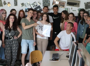 Simbolična fotografija za članek z naslovom: 1. mesto na natečaju Mladi v svetu energije