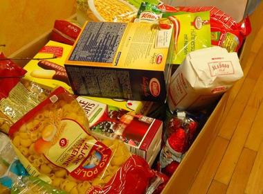 Simbolična fotografija za članek z naslovom: Akcija zbiranja hrane in oblačil