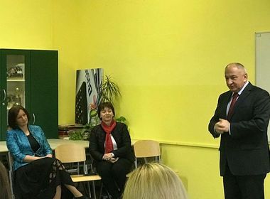 Simbolična fotografija za članek z naslovom: Obisk veleposlanika Črne Gore