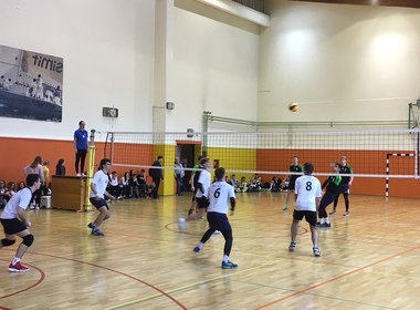 Simbolična fotografija za članek z naslovom: Odbojkarji uspešno do polfinala