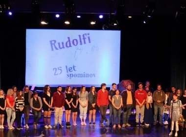 Simbolična fotografija za članek z naslovom: Četrt stoletja gledališke skupine Rudolfi